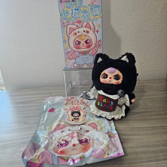 Baby Three Kitten Wardrobe OPEN BOX CONFIRMED Sweet Lace Black cat Plush Pendent - Picture 1 of 11